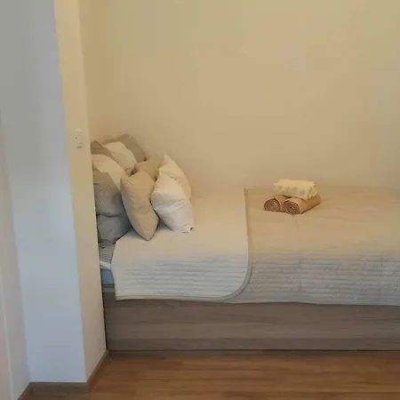 Pod Zamkiem 2 Sypialnie, Salon, 70 M, Komfort, Max 7 Os *