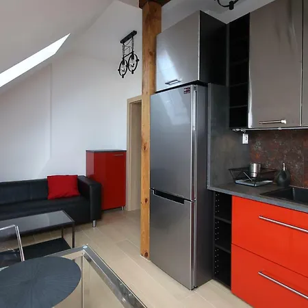 Apartment Pod Zamkiem 2 Sypialnie, Salon, 70 M, Komfort, Max 7 Os